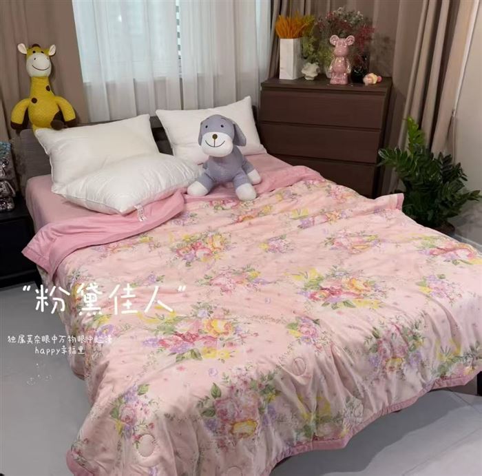 1000多条水洗棉夏凉被 尺寸110x150米 ​