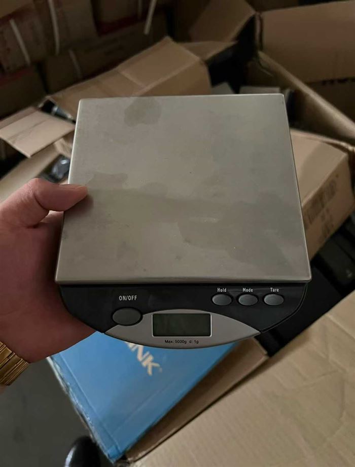 克重秤到货3000多个，品质很好，独立彩盒包装，块块钱的事