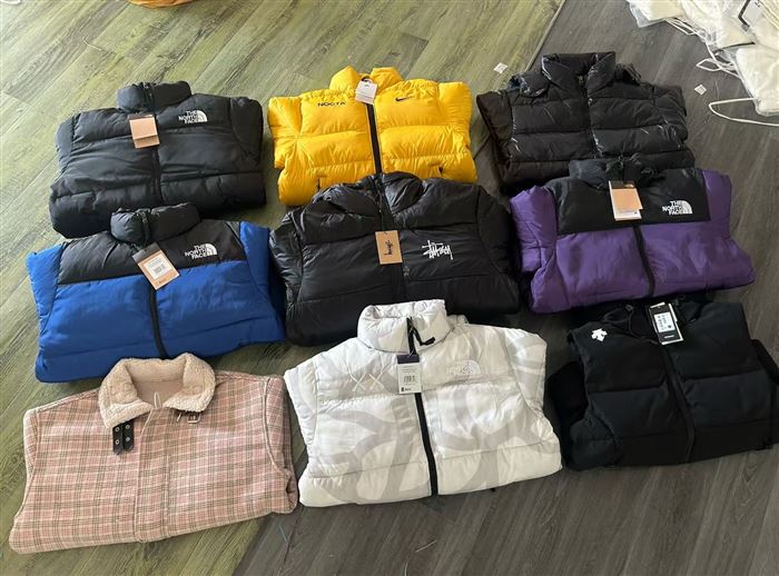 1000多件潮牌棉服，北面为主