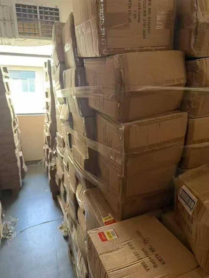纯棉袜子一卡2双 一箱60双 1159箱 1159×60=69540双 能做的老板联系