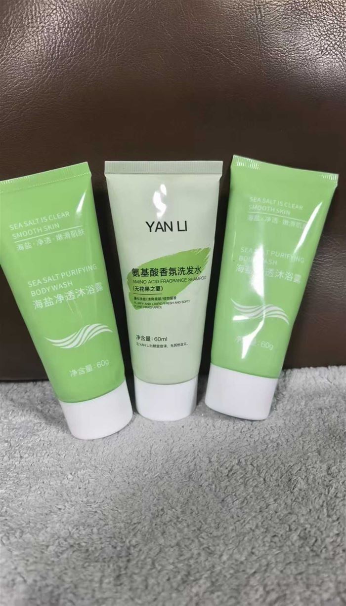 颜里氨基酸洗发水 小样60ml 日期27年4月 数量10000洗发水 ​数量1800沐浴露 ​小毛毛钱的事