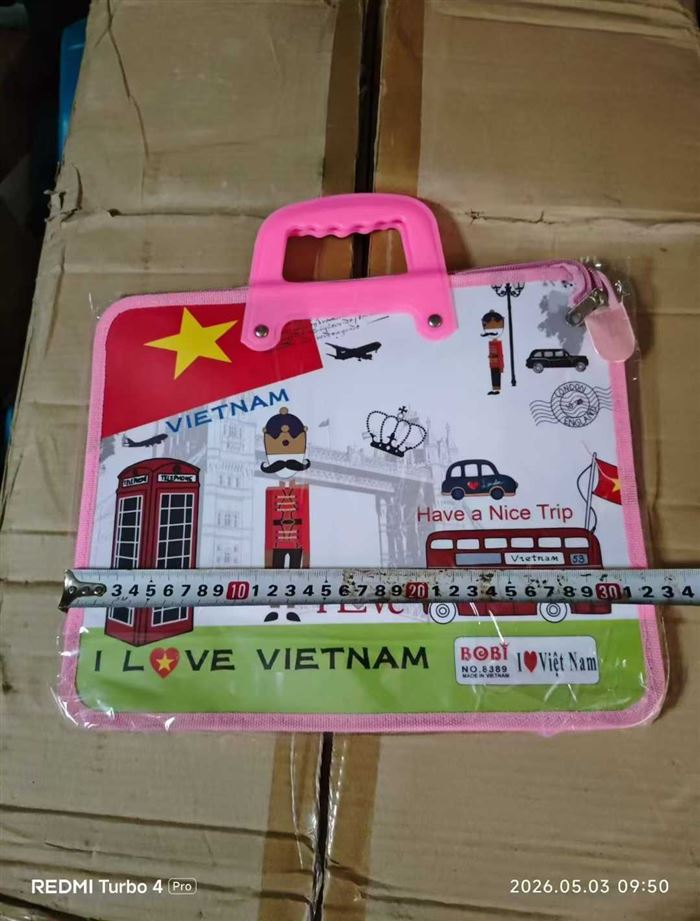 两款式多花型学生用试卷袋/资料袋/文件夹600个，亏本清货…… [炸弹][炸弹]毛毛钱清货 膜袋包装，多种花型，无瑕疵…… ​