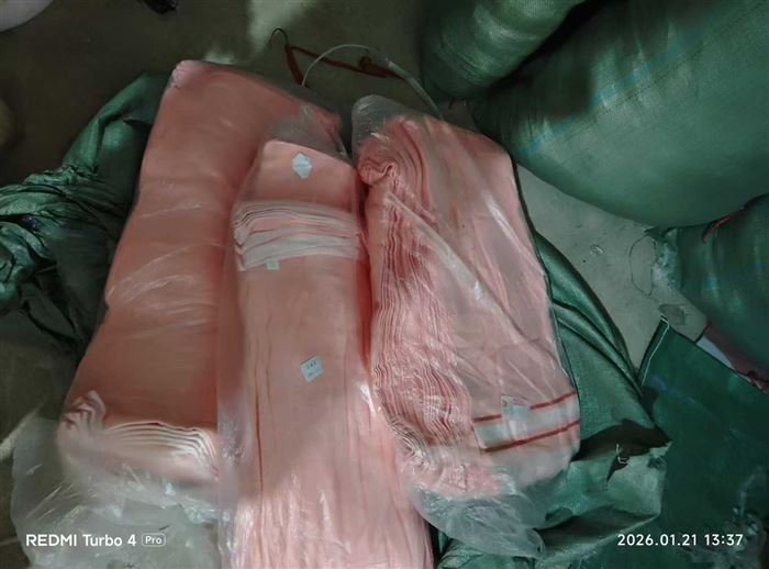 品牌姚记优品一等品新疆长绒棉百分百纯棉毛巾19000条，亏本处理…… 商品编号：m07 ⚠️⚠️可分货⚠️⚠️ 品牌产品，​100%新疆长绒纯棉，亲肤柔软，用料扎实，做工细致，500条/包（一包一色）带吊牌，一等品，新货无瑕疵……