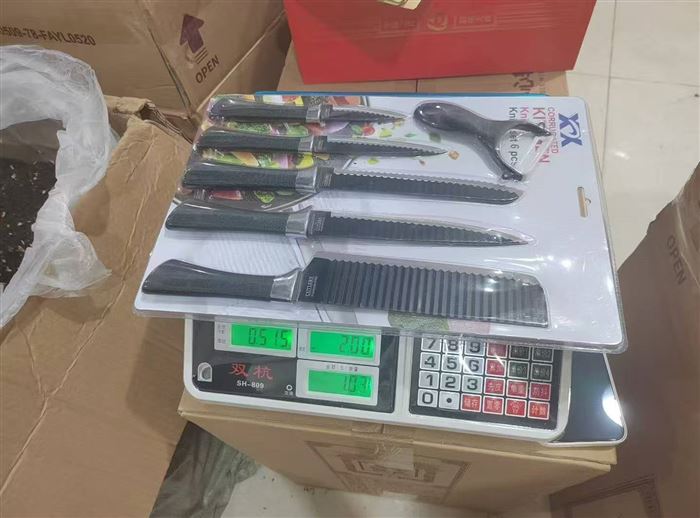 刀具套装3000多套，几块钱