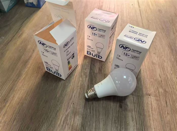 LED灯泡 3500个 原箱原件 便宜出