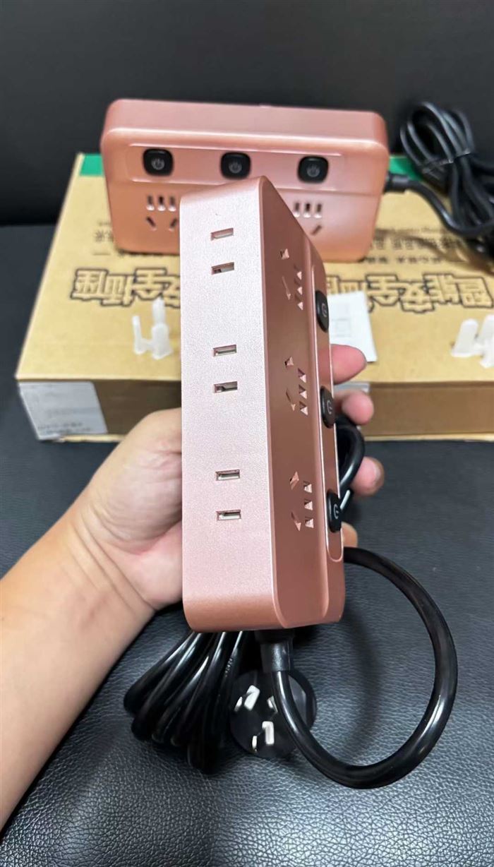 清仓处理一批:220v带线分控排插450个,精品尾货,原箱处理¥几块💰