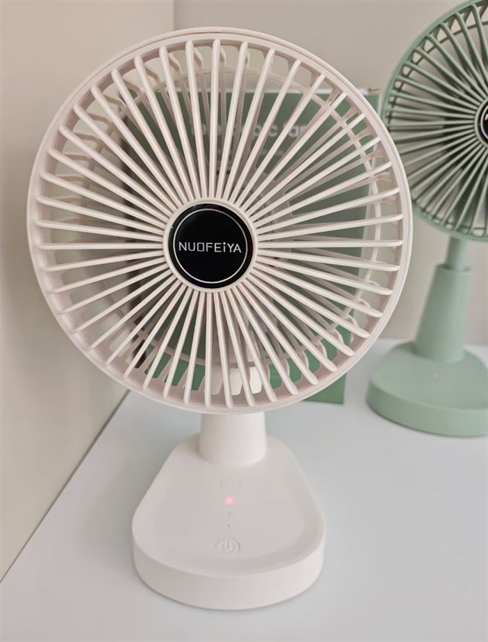 伸缩旋转风扇 2000个 9.x元 ​ABS材质 无刷电机 三档风力 ​30个/箱 白色 绿色 包装工整