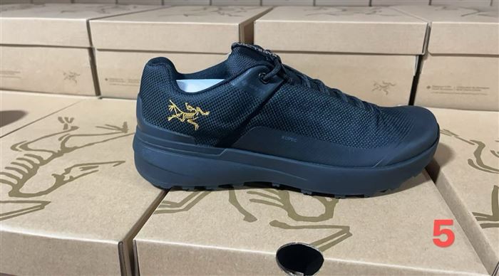 新款 始祖鸟Arcteryx Kopec GTX 男女款轻便低帮防水徒步登山鞋600双