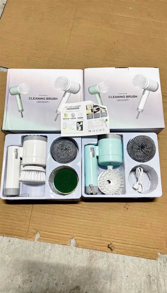 亏本处理一批:(充电)多功能折叠清洁刷3头1500套,精品尾货,原箱骨折处理🉐¥1x