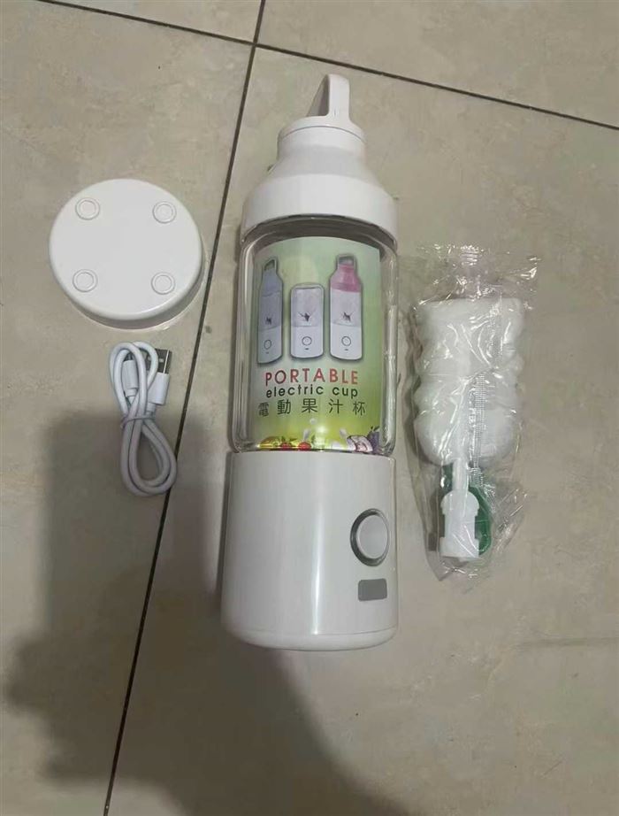 充电款榨汁杯，有货