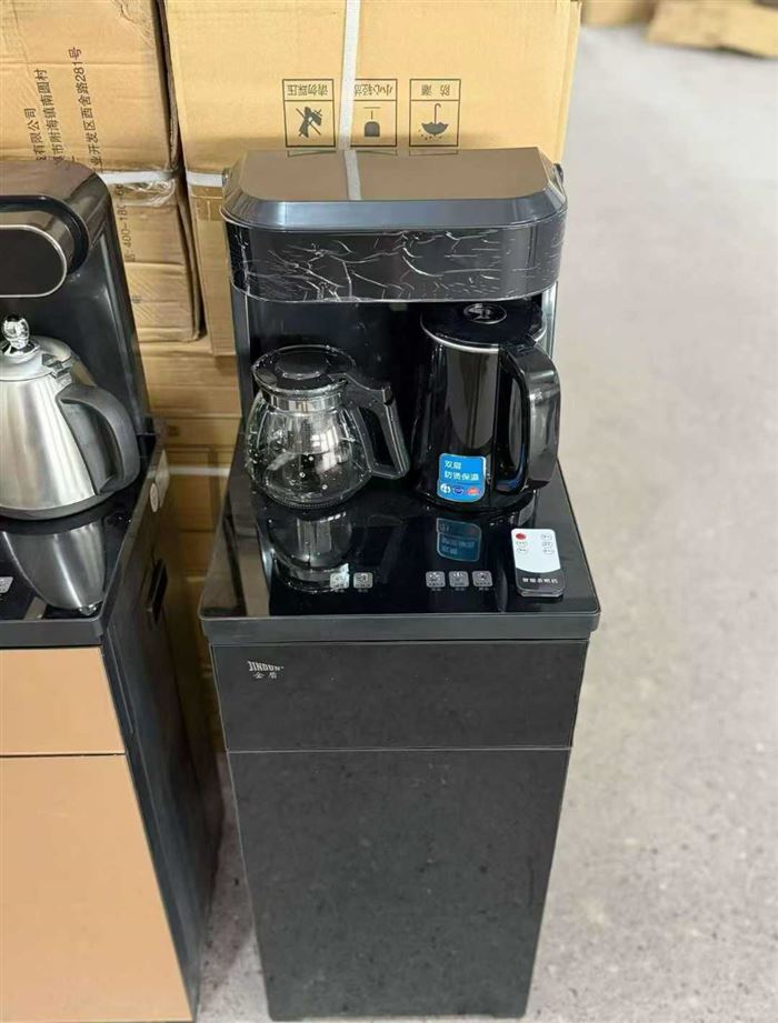 茶吧机现货，带遥控，制冷制热功能，价格便宜，要的老板速度