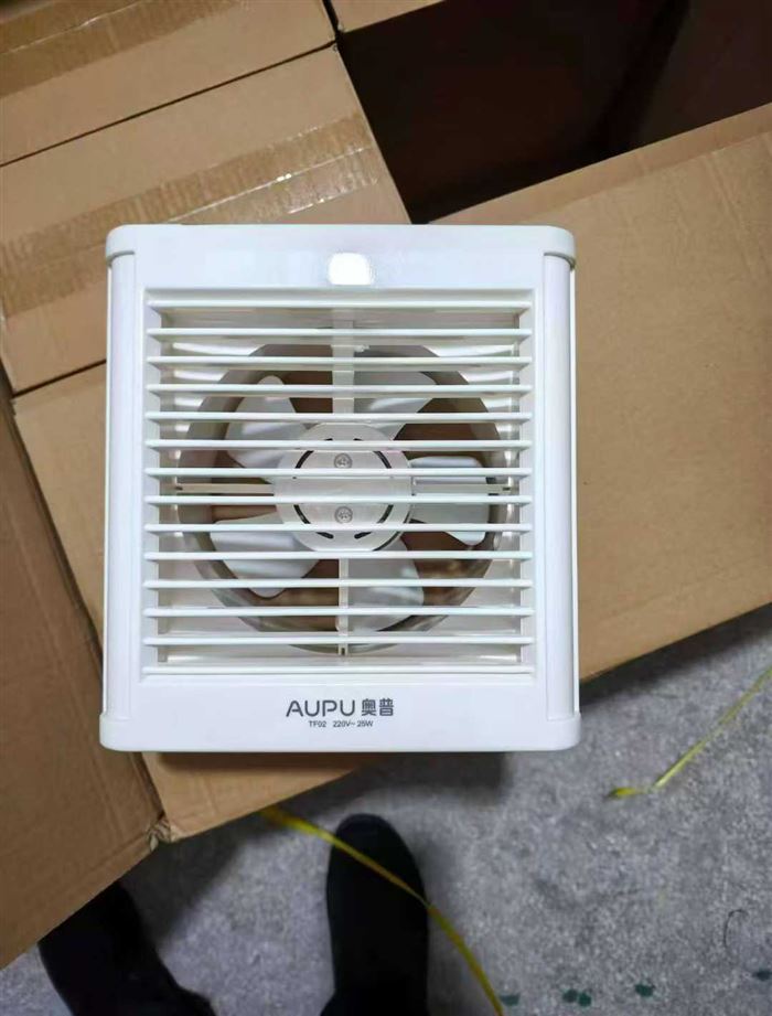 换气扇300个左右，￥8元/个