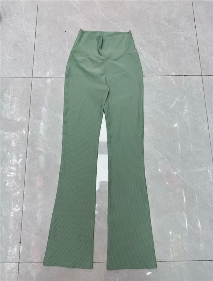 品牌瑜伽裤到货3000条，品质非常好，独立包装，原价不便宜，低价清货