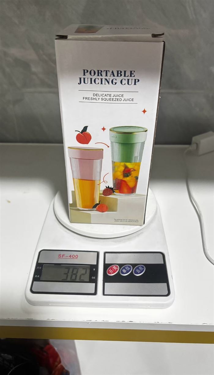 (充电1300毫安)榨汁杯3540台,精品尾货,原箱骨折处理🉐¥几块💰