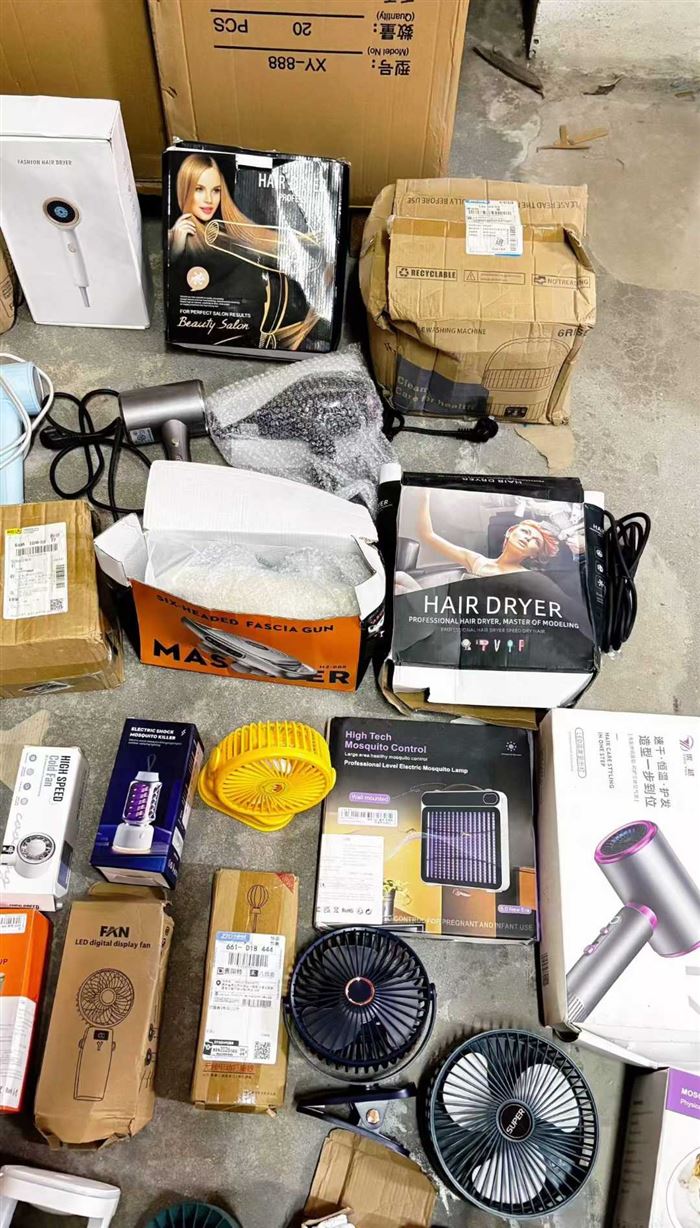 长期大量供应: 淘汰下架/样品/快递件小家电(不做正常销售),凑柜/盲盒的来[勾引],血亏按吨处理🉐¥小块钱/斤