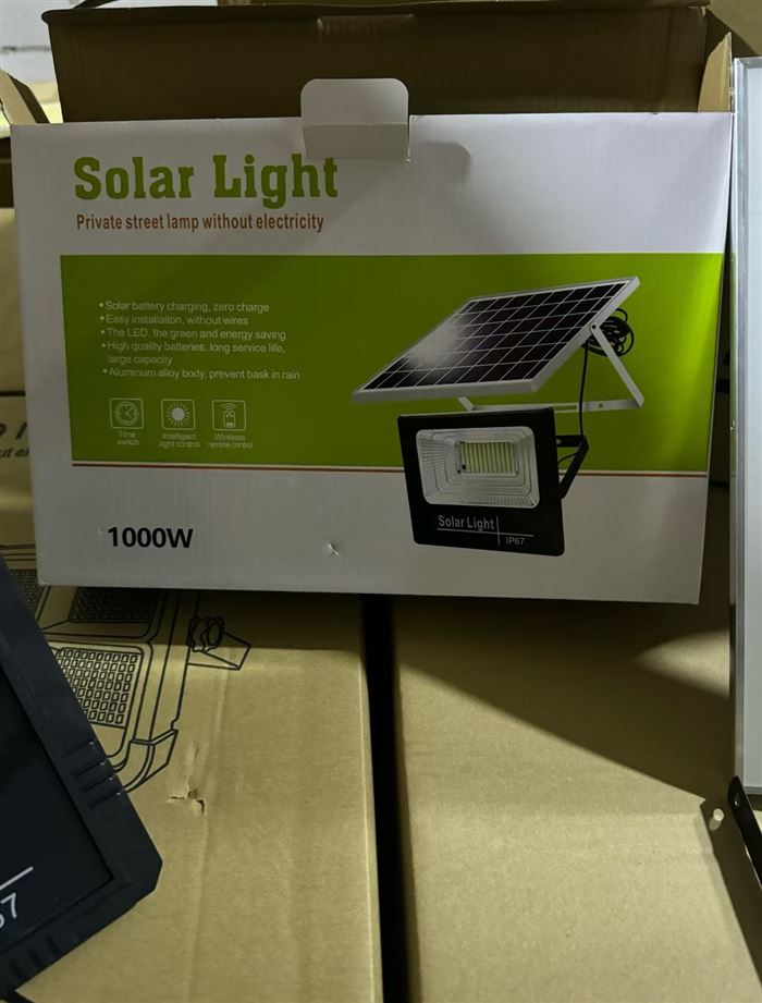 太阳能投光灯 10000套 特价出售