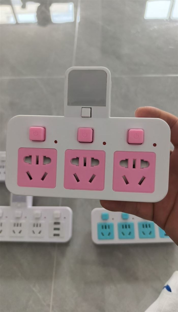 转换器插座 5000个 3.*💰 ​统货价出 多功能 灯光 usb